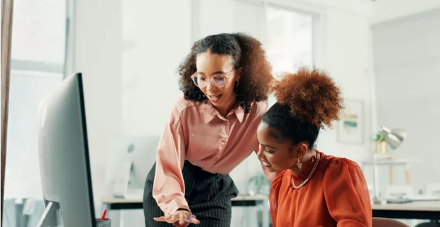 B2B blog educational content Header
